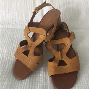 Tahari nude sandals
